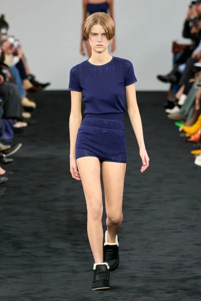 Look 2